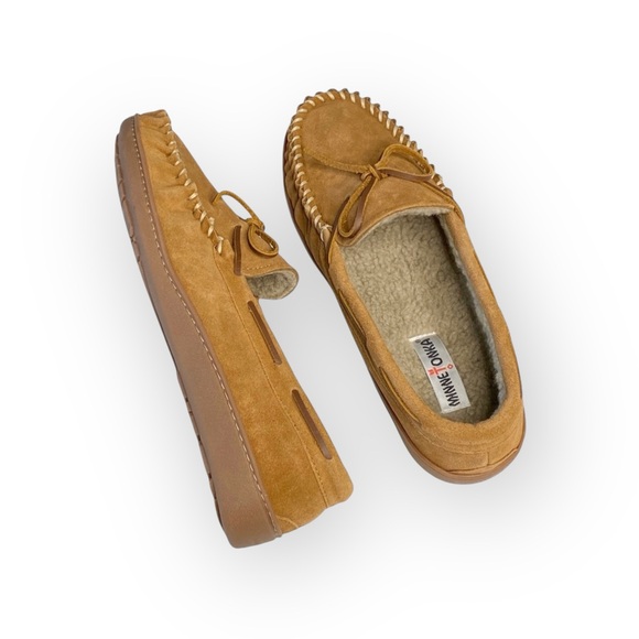 new Minnetonka ✦ Hardsole Suede Fur Lined Mocassin Slip On Loafer ✦ Brown 12 - Picture 13 of 16